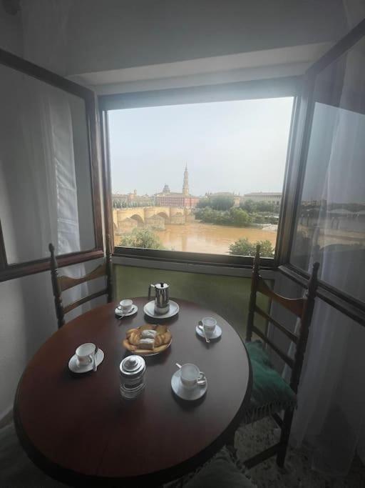 Apartamento Con Vistas Al Pilar Con Aparcamiento Privado Zaragoza Ngoại thất bức ảnh